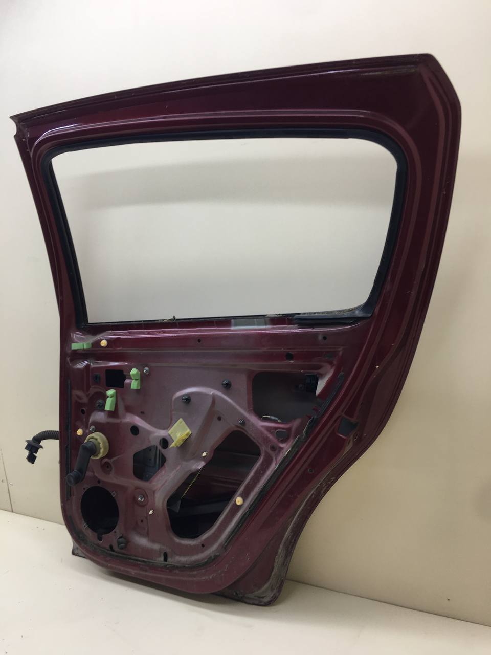 Дверь задняя правая Renault Sandero 2009-2014 Дверь задняя правая Renault Sandero 2009-2014