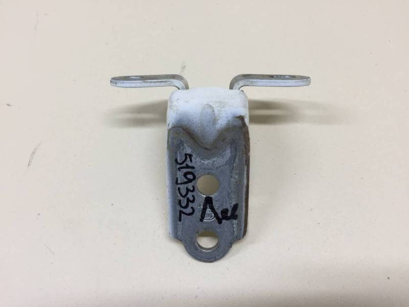 Петля двери задней левой нижняя Kia Ceed (JD) 2012-2018