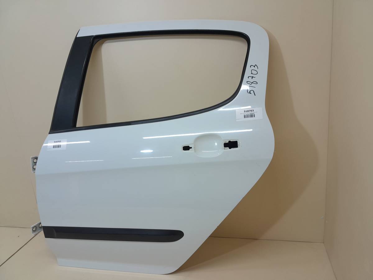 Дверь задняя левая Peugeot 308 2007>