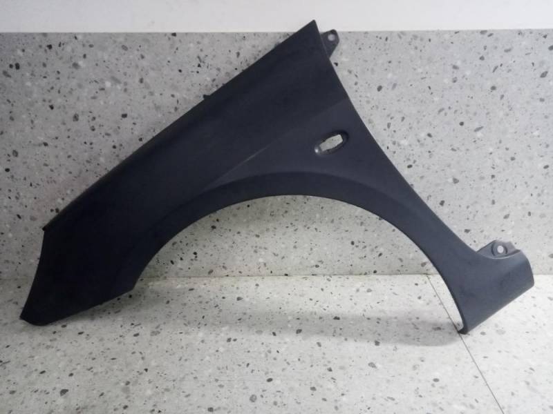 Крыло переднее левое Peugeot 307 2001-2008