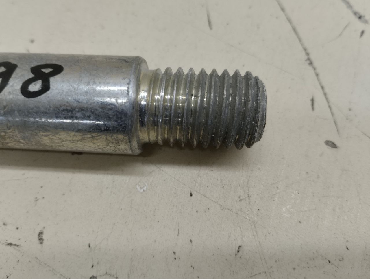 Крюк буксировочный Volkswagen Polo (MK5) 2011-2020 Крюк буксировочный Volkswagen Polo (MK5) 2011-2020