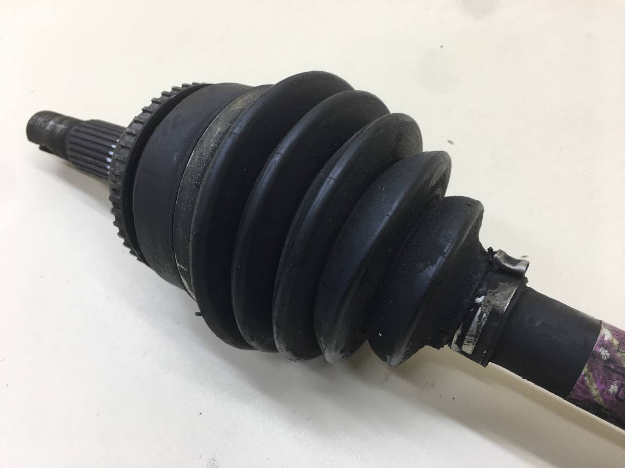 Полуось передняя левая Toyota Camry (XV40) 2006-2011 Полуось передняя левая Toyota Camry (XV40) 2006-2011