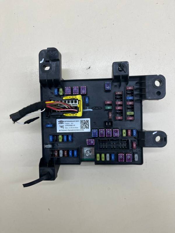 Блок предохранителей EXEED RX 2022>