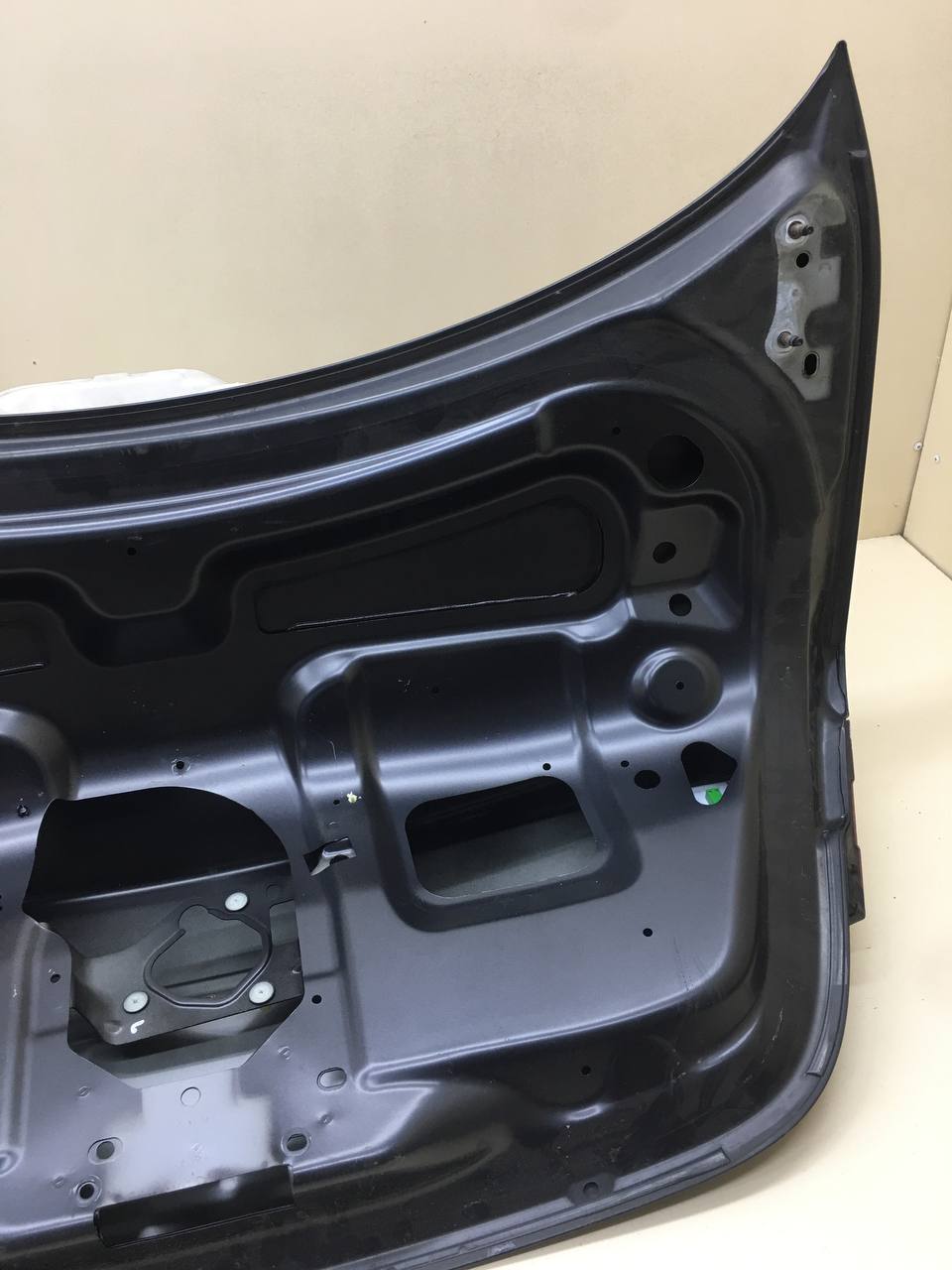 Крышка багажника Jaguar XF 2007-2015