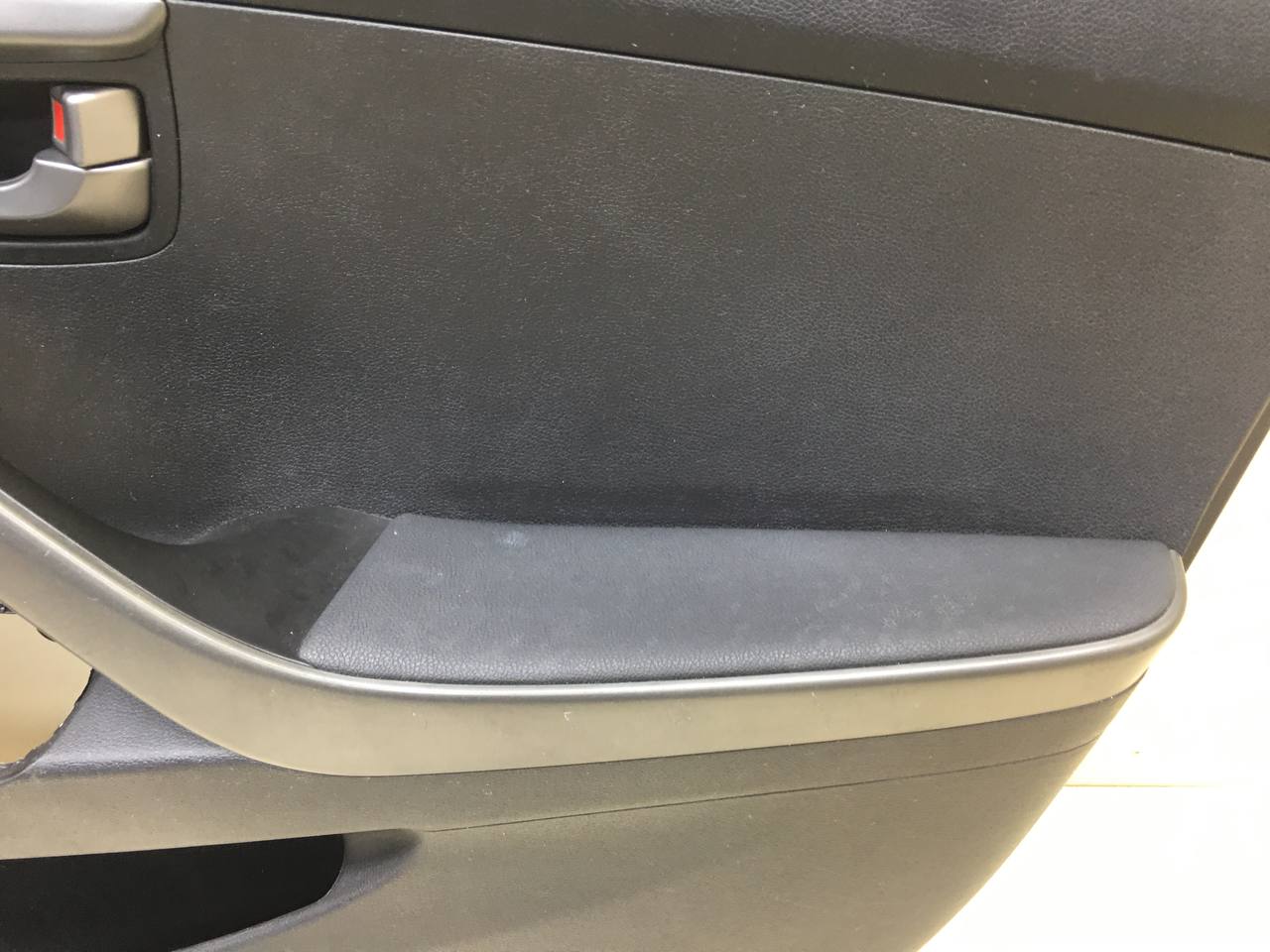 Обшивка двери передней правой Hyundai Elantra (MD) 2011-2016