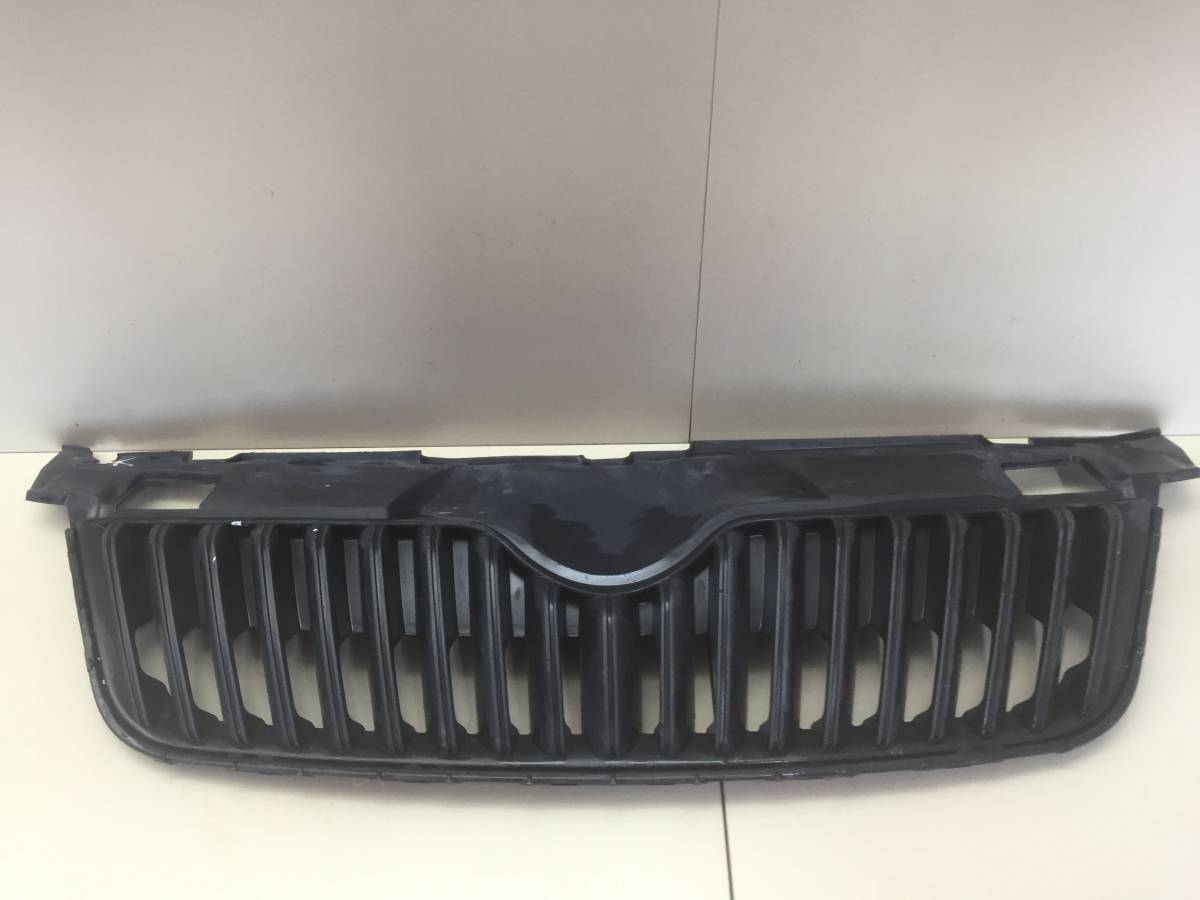 Решетка радиатора Skoda Fabia (5J) 2007-2014