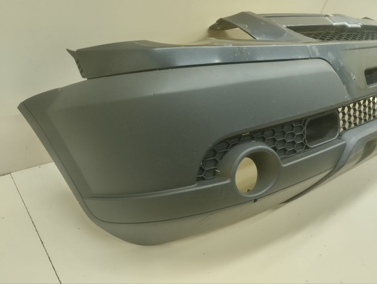Бампер передний Chevrolet Niva 2009-2020