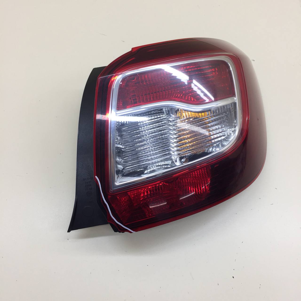 Фонарь задний правый Renault Sandero Stepway (5S) 2014-2022 Фонарь задний правый Renault Sandero Stepway (5S) 2014-2022