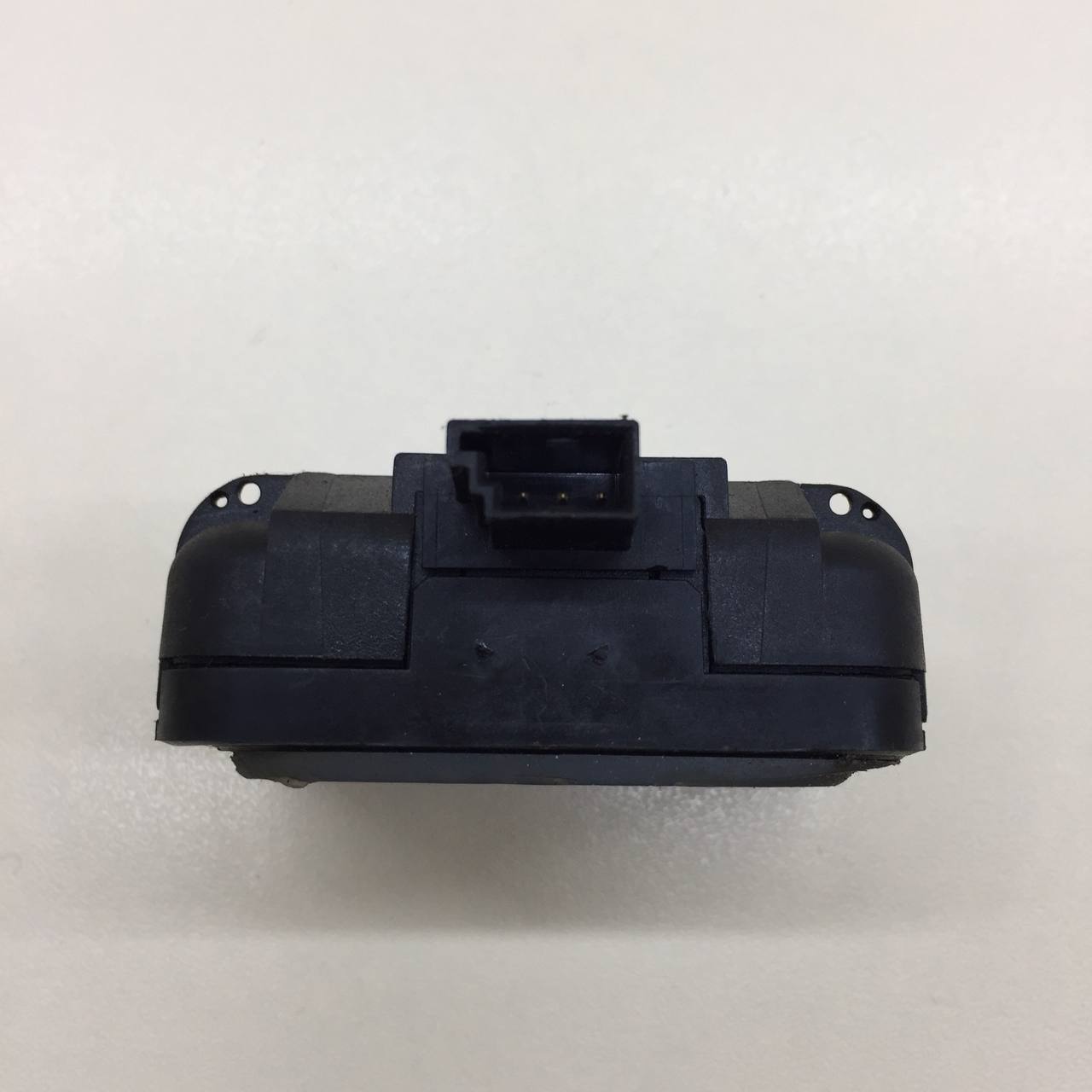 Датчик дождя Volkswagen Tiguan (5N1) 2007-2011 Датчик дождя Volkswagen Tiguan (5N1) 2007-2011