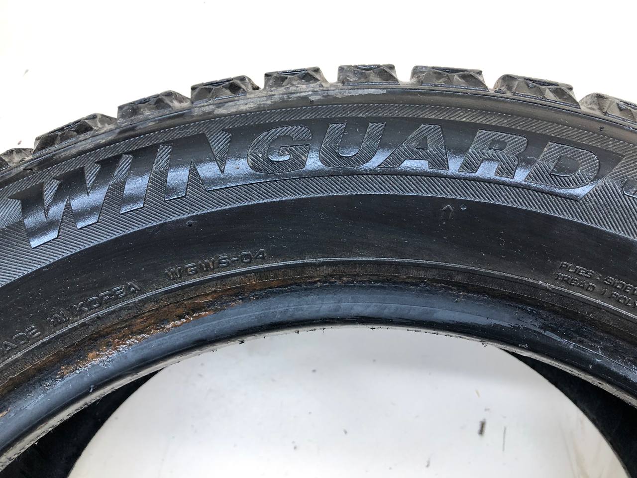 Шины R16 Зимние шипованные WINGUARD WINSPIKE
