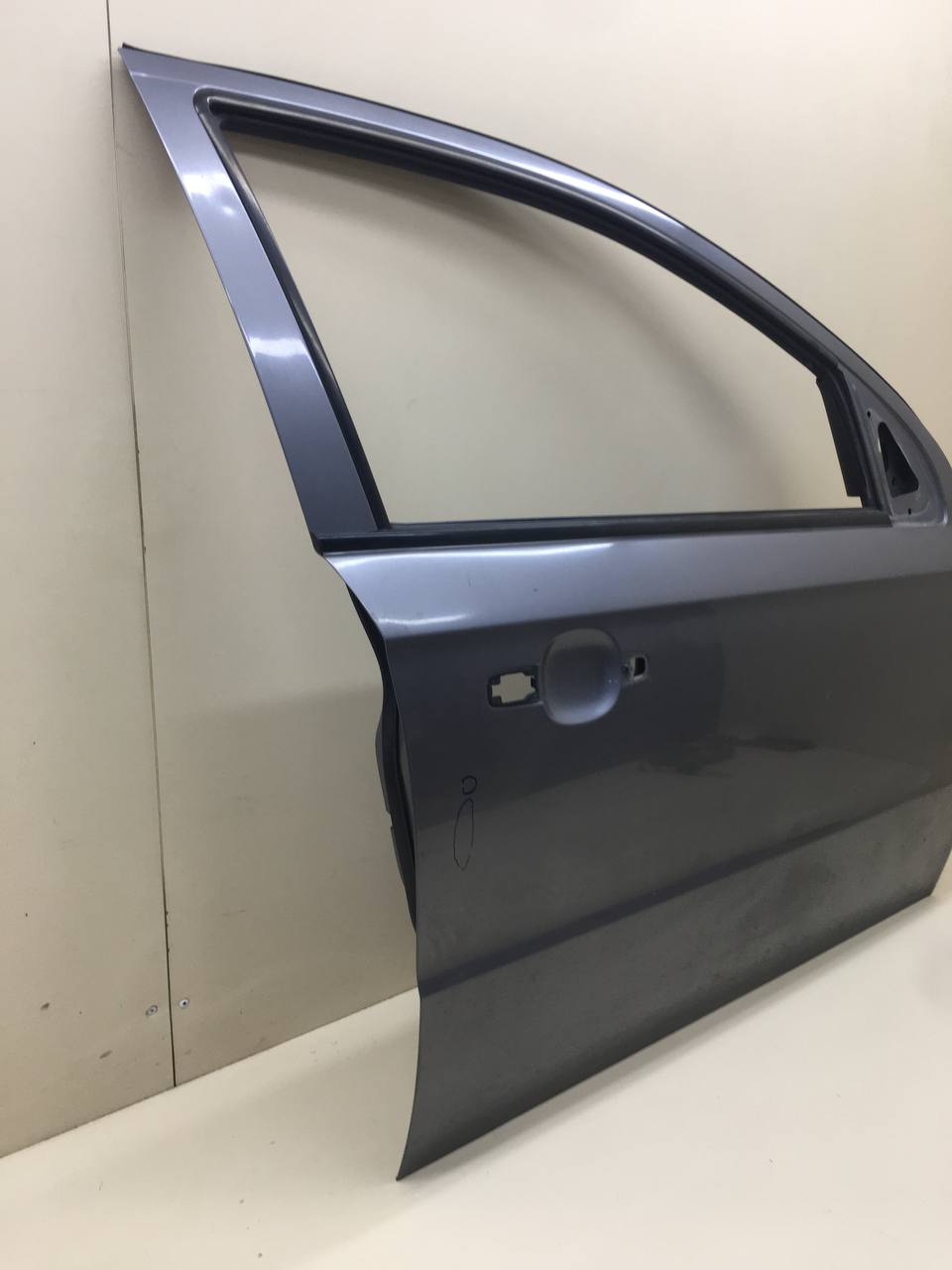 Дверь передняя правая Chevrolet Aveo T250 2005-2011 Дверь передняя правая Chevrolet Aveo T250 2005-2011