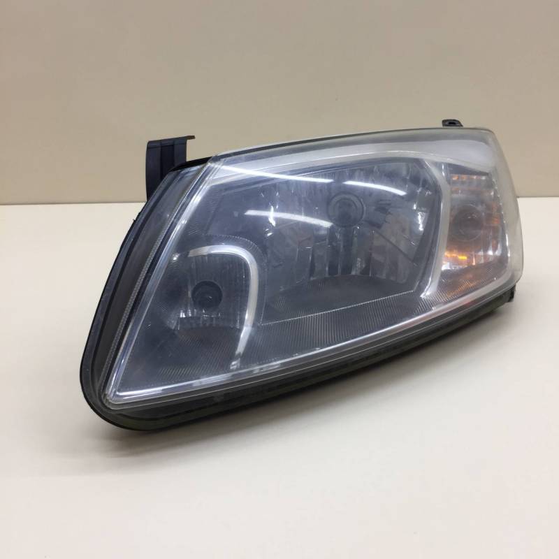 Фара левая Lada Granta 2011>