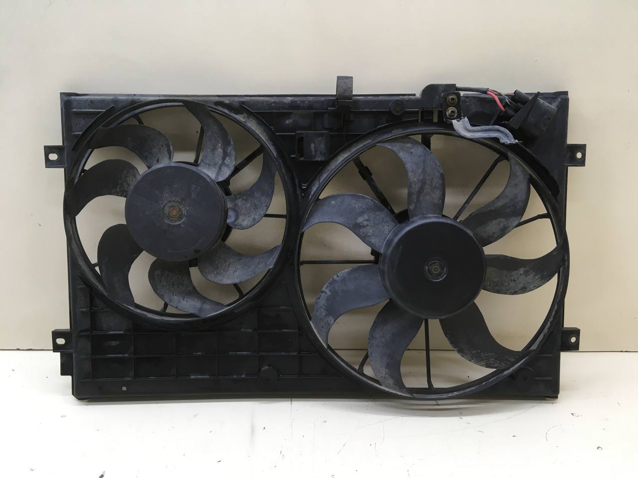 Диффузор вентилятора Skoda Octavia (A5 1Z-) 2004-2013