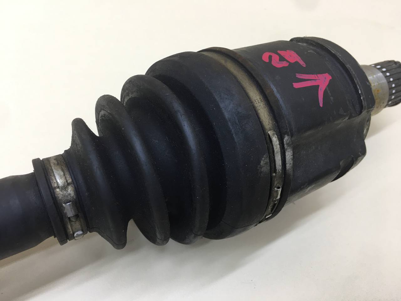 Полуось передняя левая Toyota Camry (V50) 2011-2017 Полуось передняя левая Toyota Camry (V50) 2011-2017