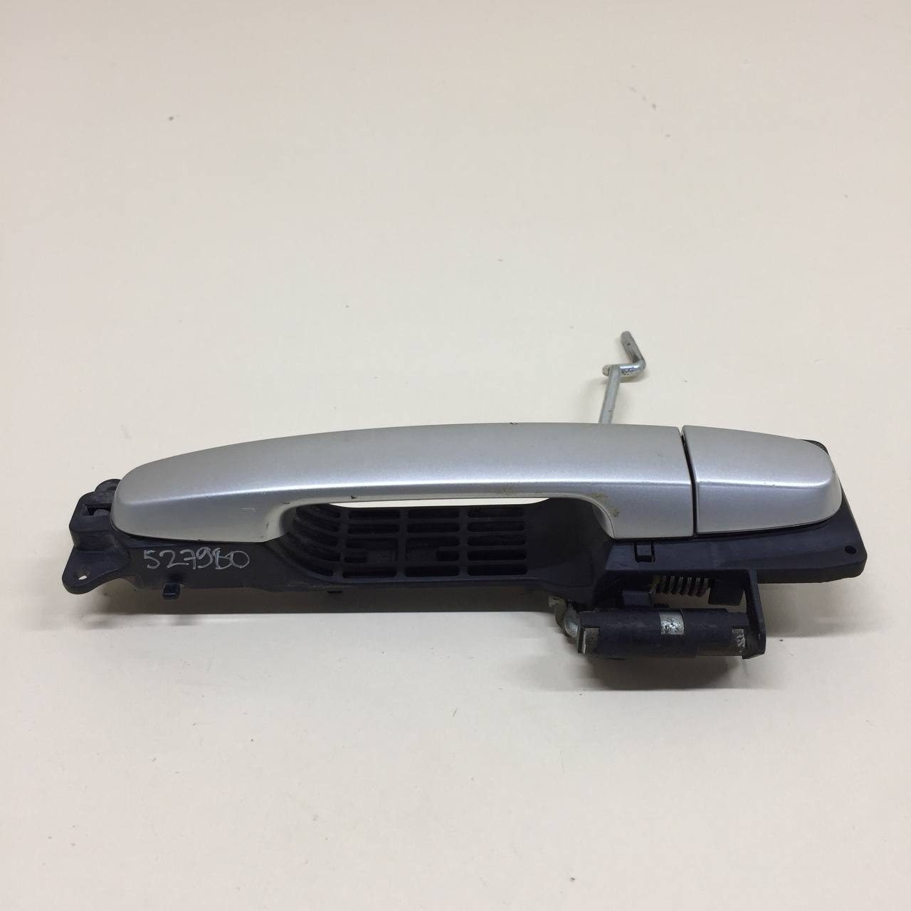 Ручка двери передней наружная правая Toyota Auris (E150) 2006-2012