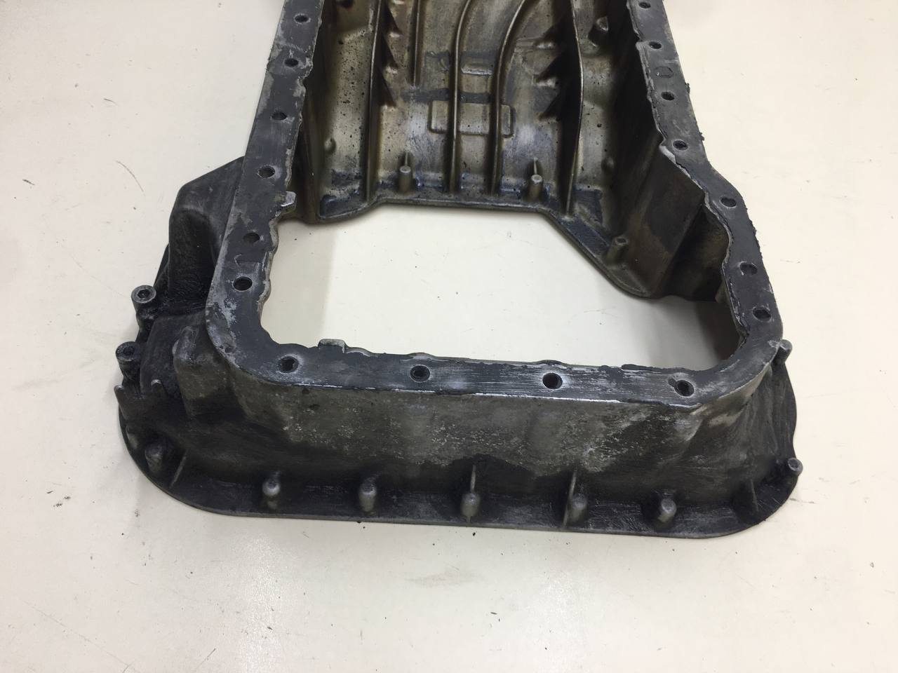 Поддон масляный двигателя Mercedes-Benz S-Class (W221) 2005-2013