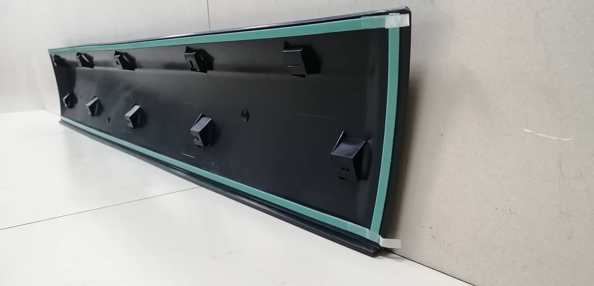 Накладка двери передней левой Nissan Qashqai (J10) 2006-2013