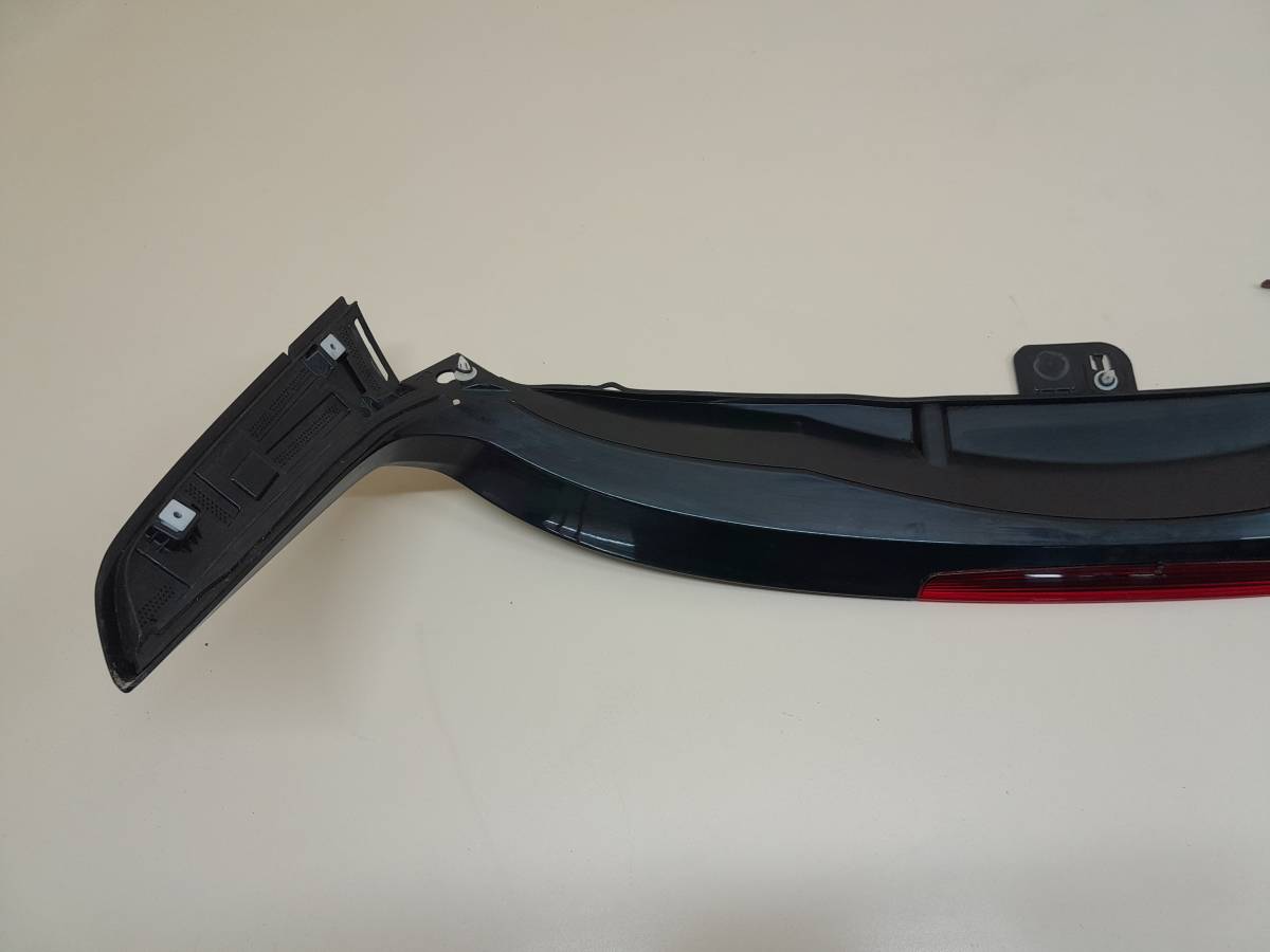 Спойлер (дефлектор) крышки багажника BMW X1 F48 2014>
