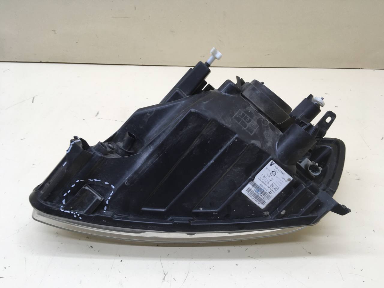 Фара правая Lada Granta 2011>