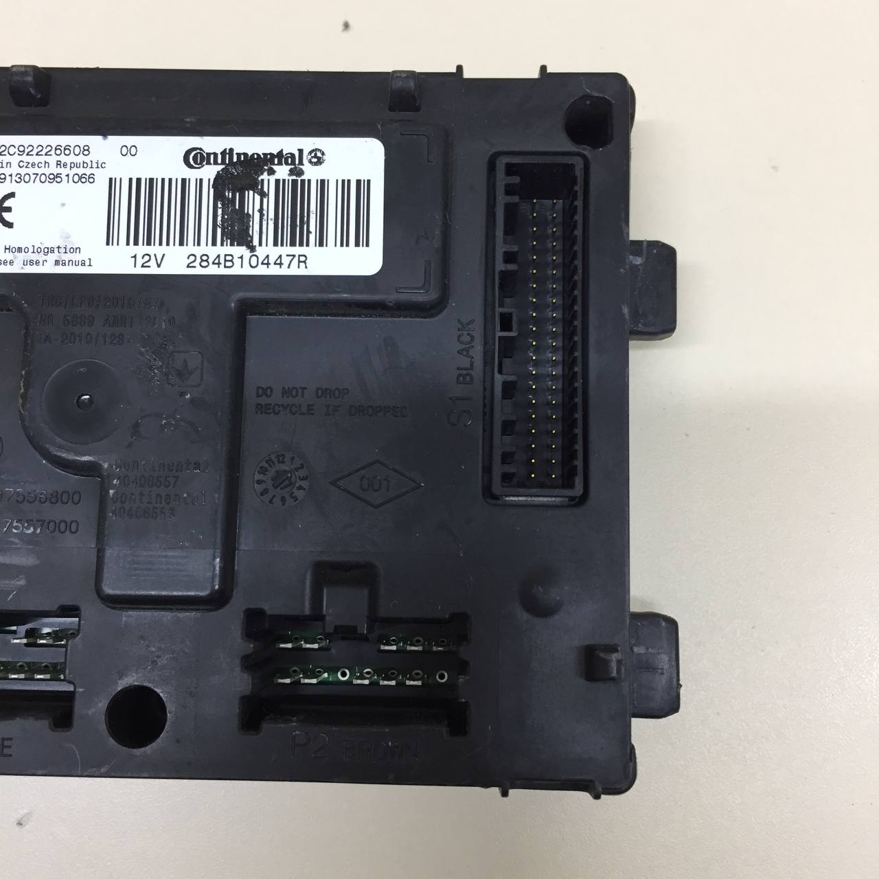 Блок комфорта Renault Duster (HSA, HSM) 2012> Блок комфорта Renault Duster (HSA, HSM) 2012>
