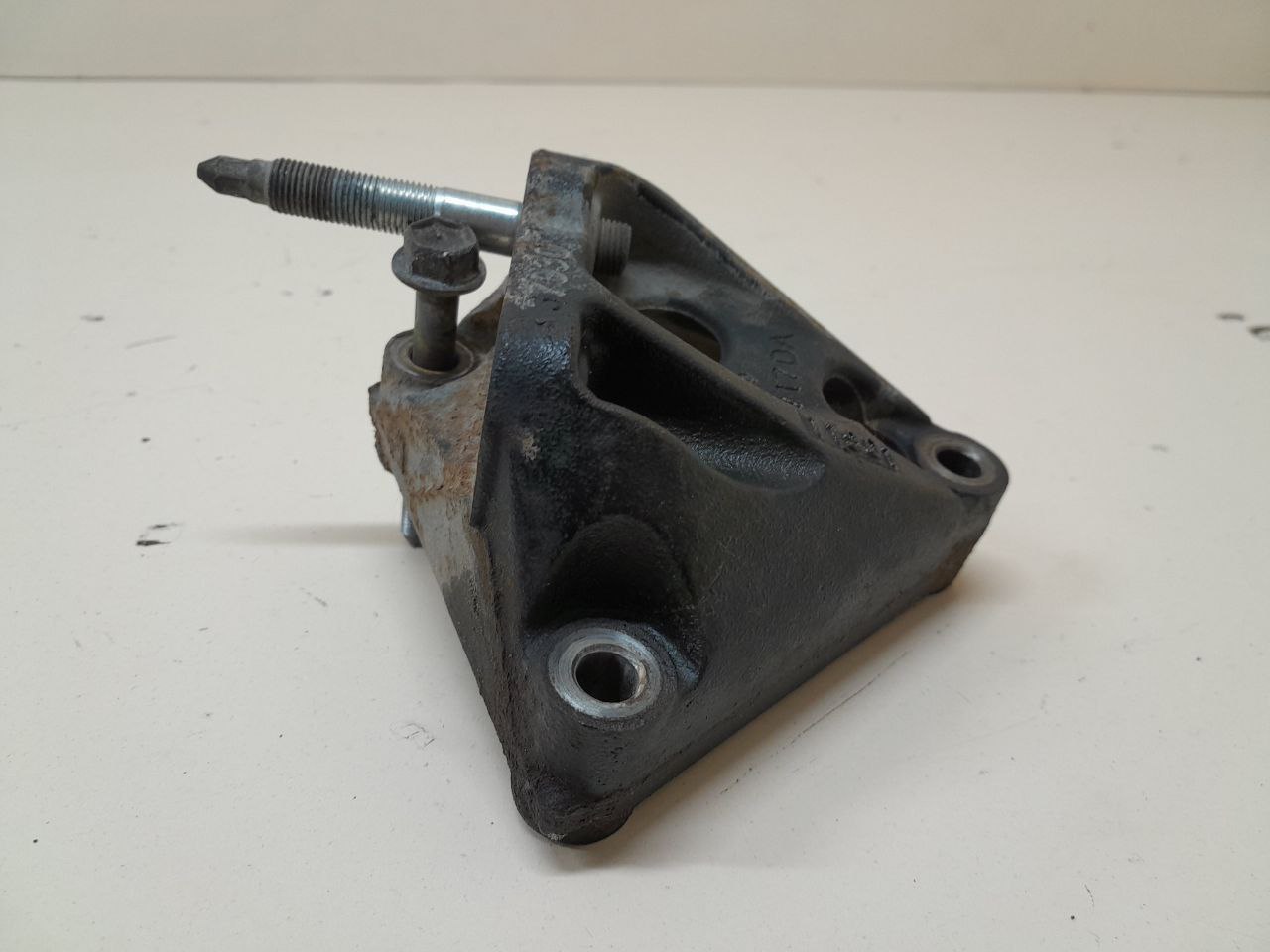 Кронштейн двигателя правый Toyota Rav 4 (A30) 2006-2013