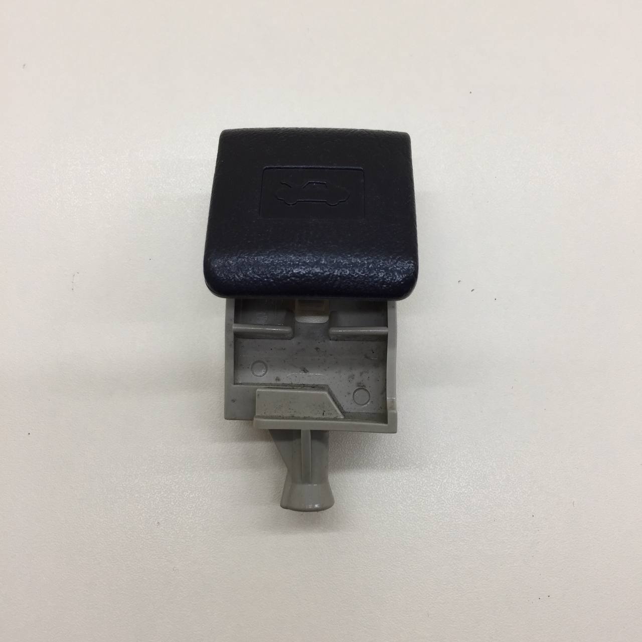 Ручка открывания капота Toyota Rav 4 (XA40) 2013-2019 Ручка открывания капота Toyota Rav 4 (XA40) 2013-2019