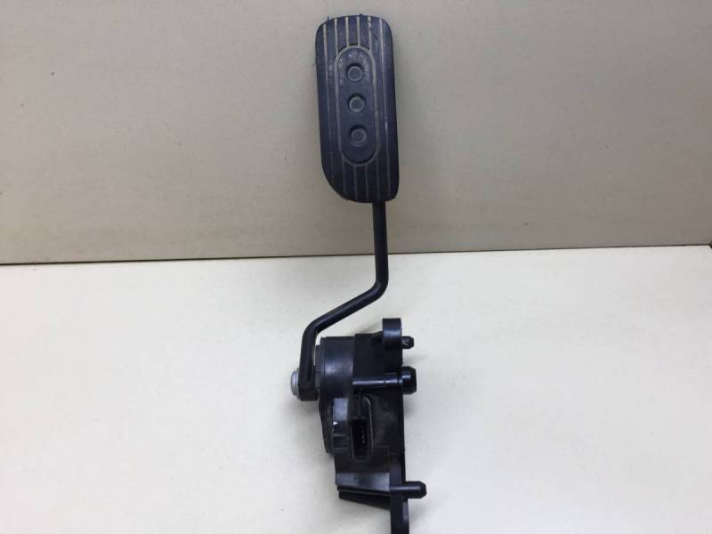 Педаль газа Nissan Note (E11) 2006-2013