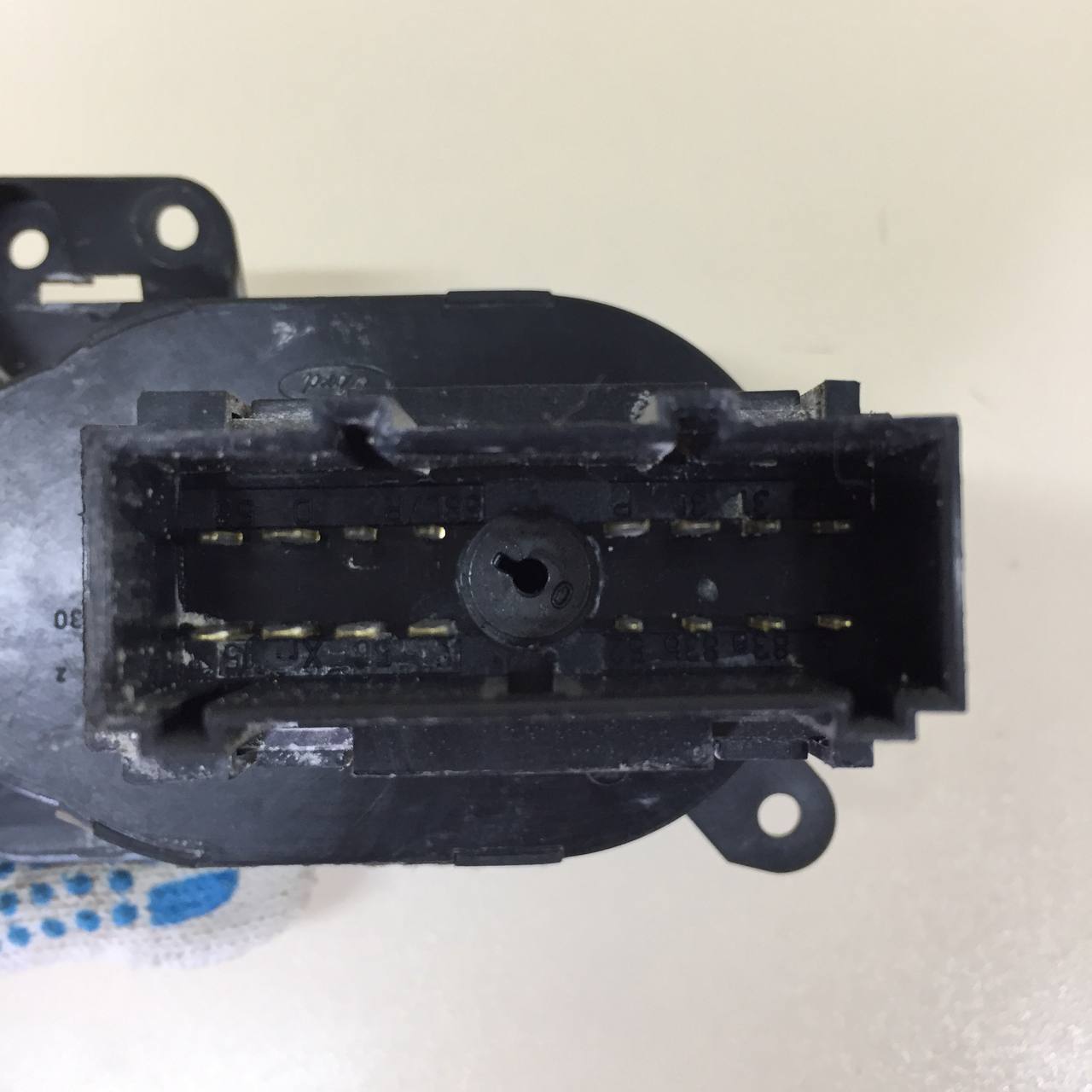 Переключатель света фар Ford Fusion (JU) 2002-2012 Переключатель света фар Ford Fusion (JU) 2002-2012