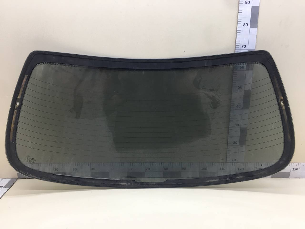 Стекло заднее Kia Spectra (SD) 2004-2011