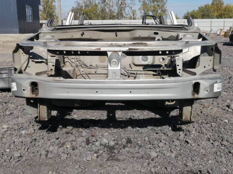 Усилитель переднего бампера Lada Largus 2012>