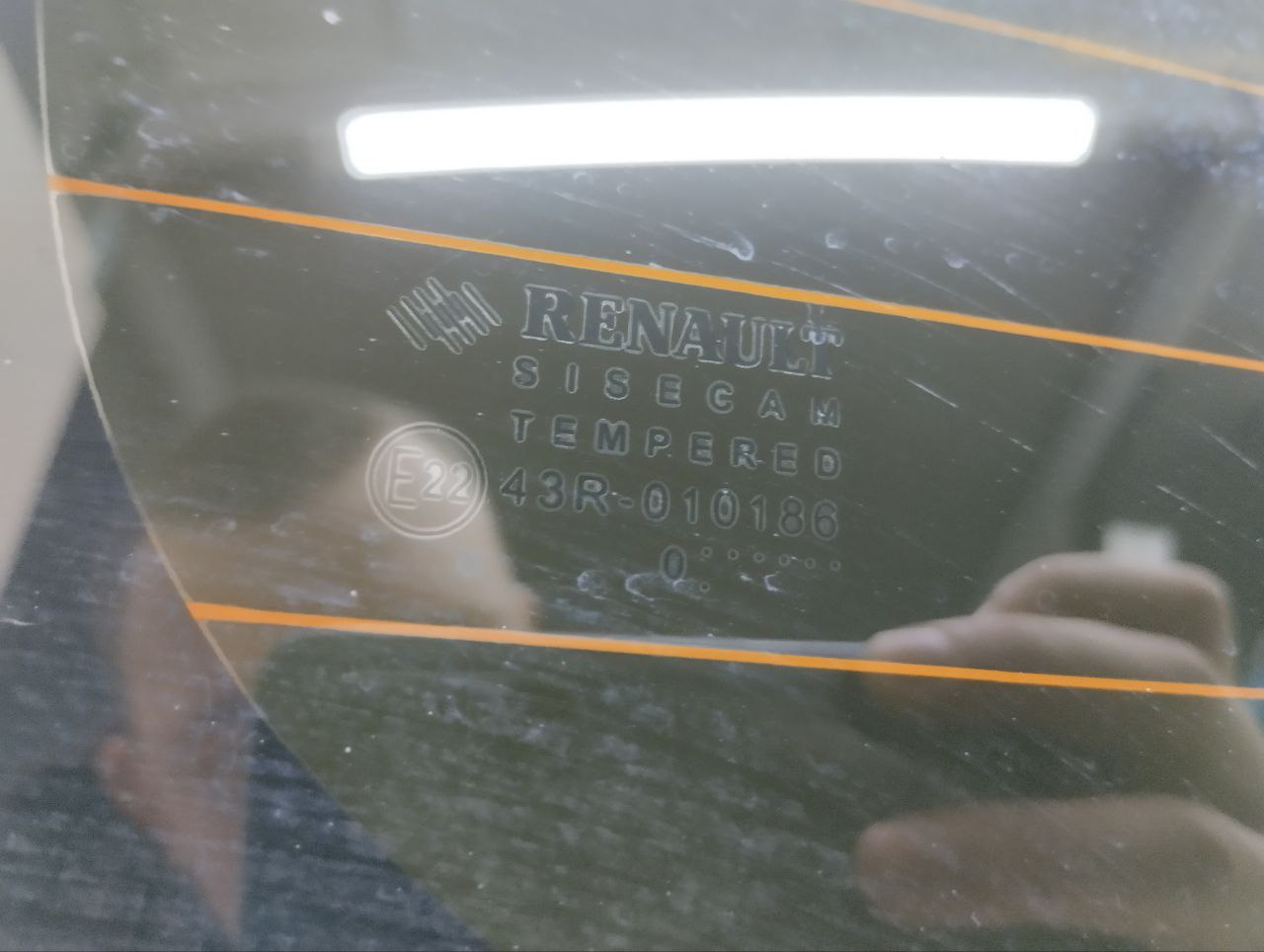 Дверь багажника со стеклом Renault Sandero Stepway (5S) 2014-2022