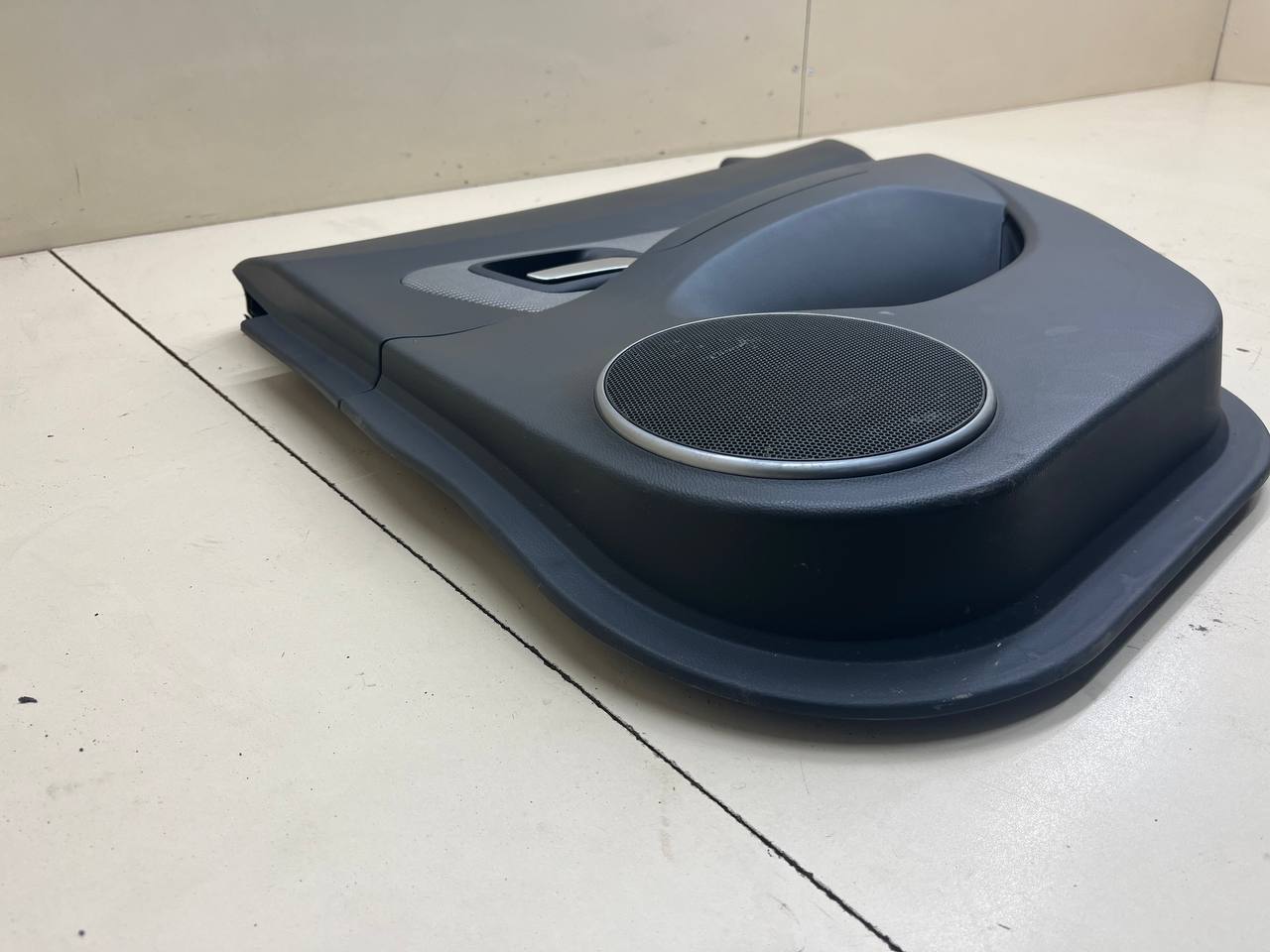 Обшивка двери задней правой Chevrolet Cruze (J300) 2009-2016