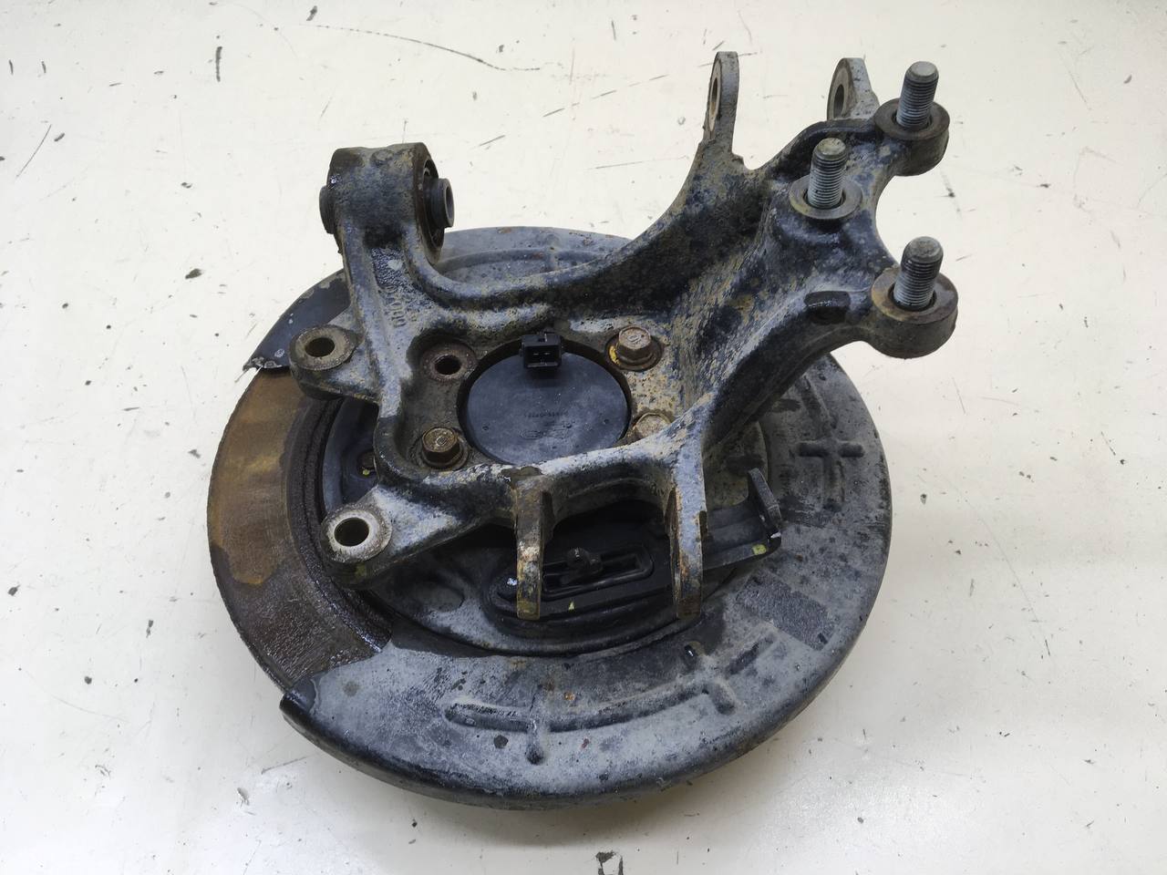 Кулак поворотный задний правый Hyundai Tucson (TL) 2015-2021