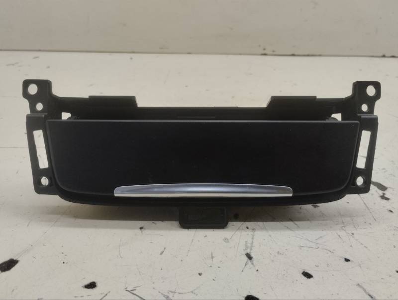 Пепельница передняя Ford Mondeo 4 2007-2015 Пепельница передняя Ford Mondeo 4 2007-2015