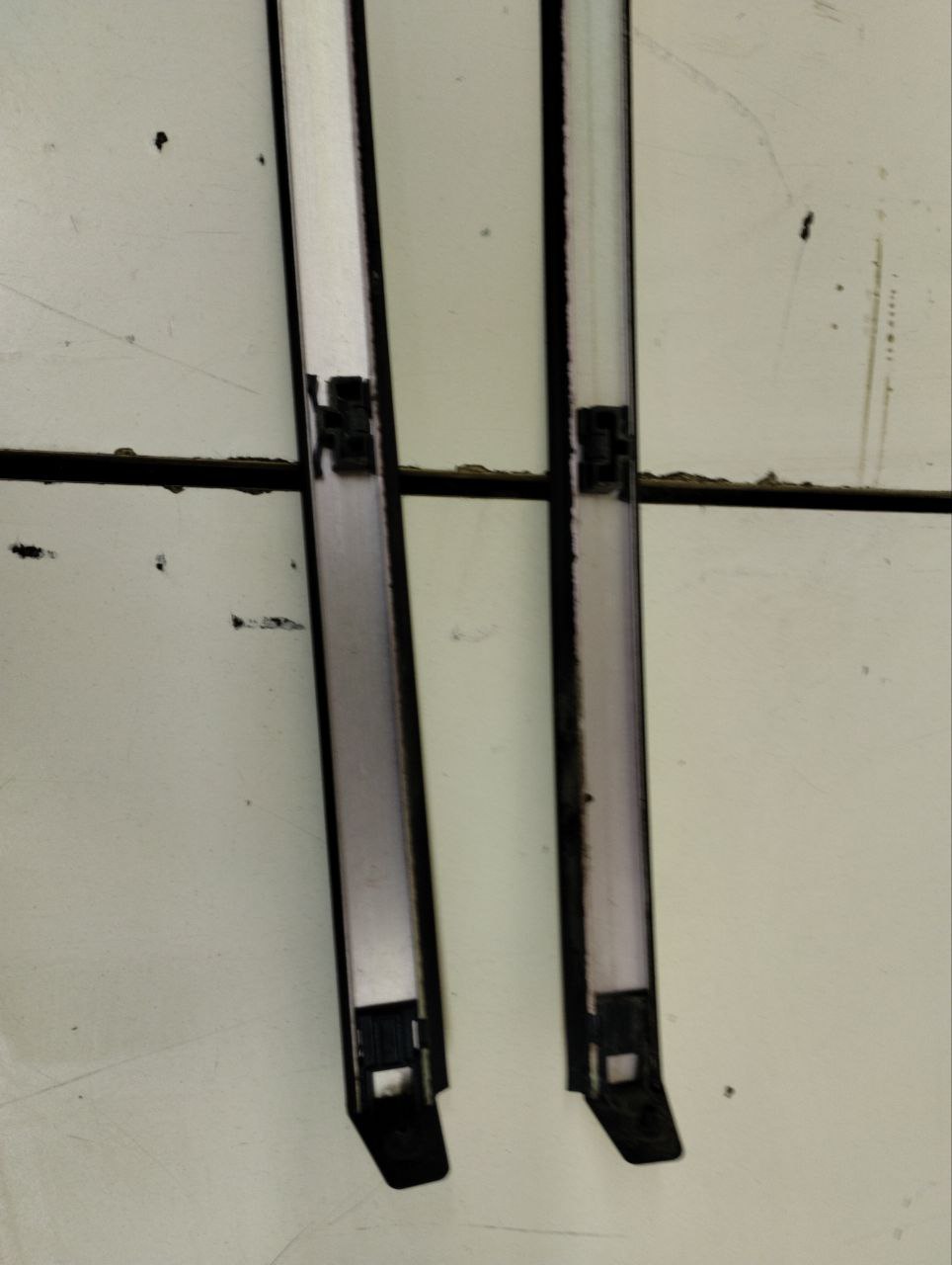 Молдинг крыши правый Peugeot 308 2007>