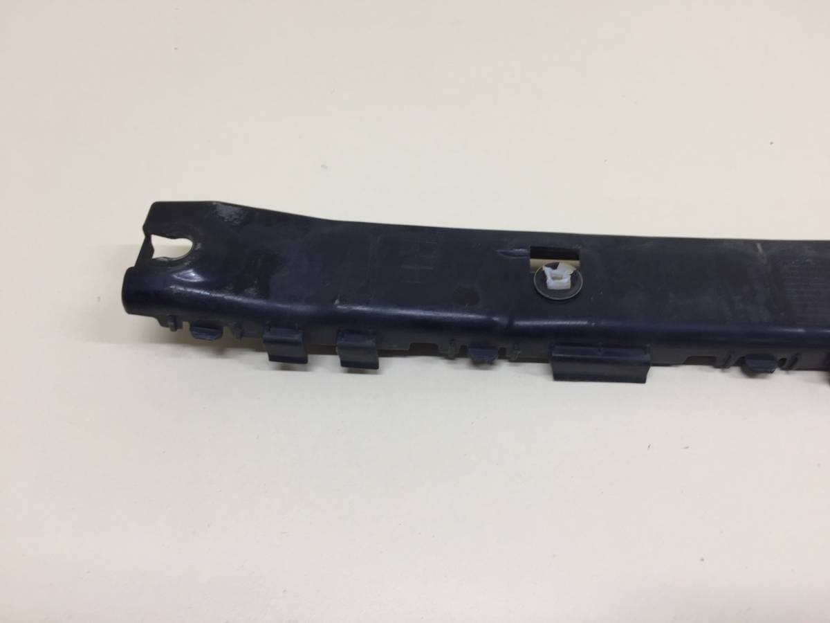 Кронштейн заднего бампера правый Hyundai ix55 2007-2013