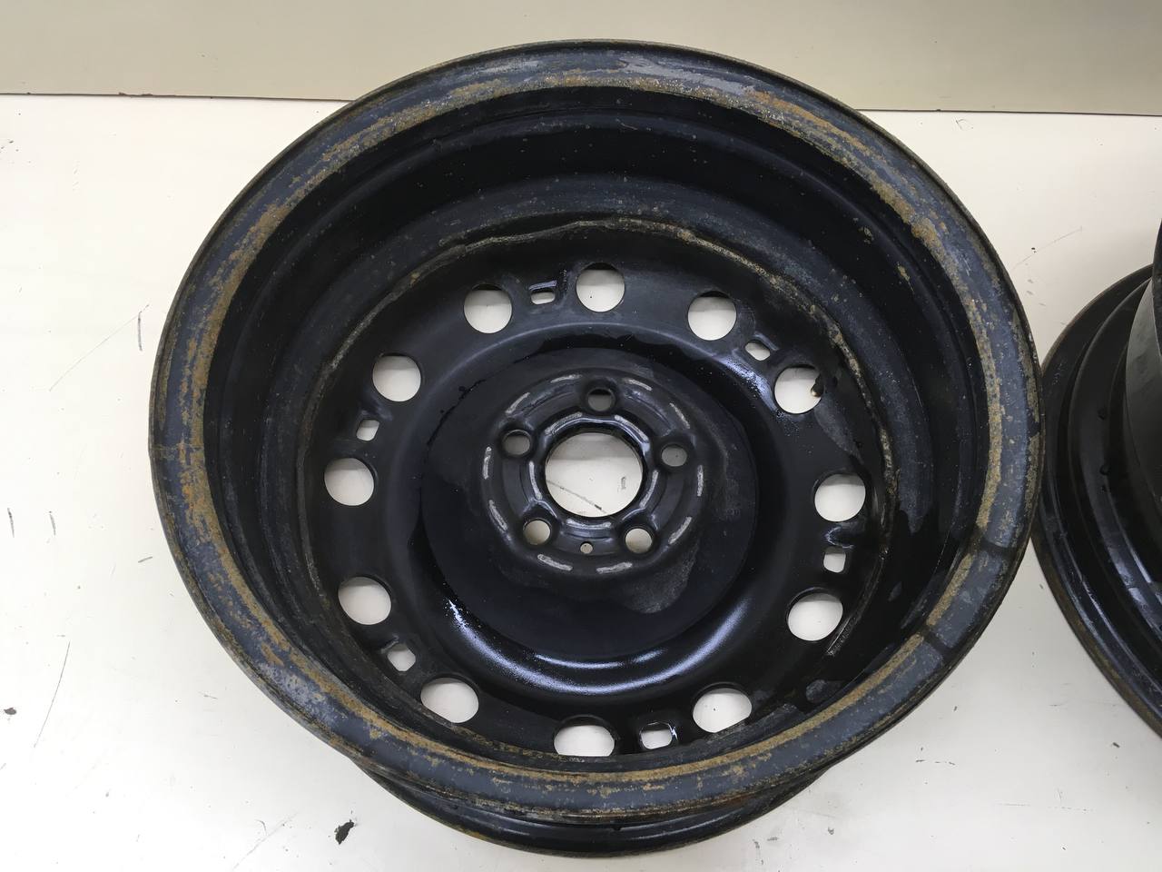 Диски к-кт R15 Штампованные