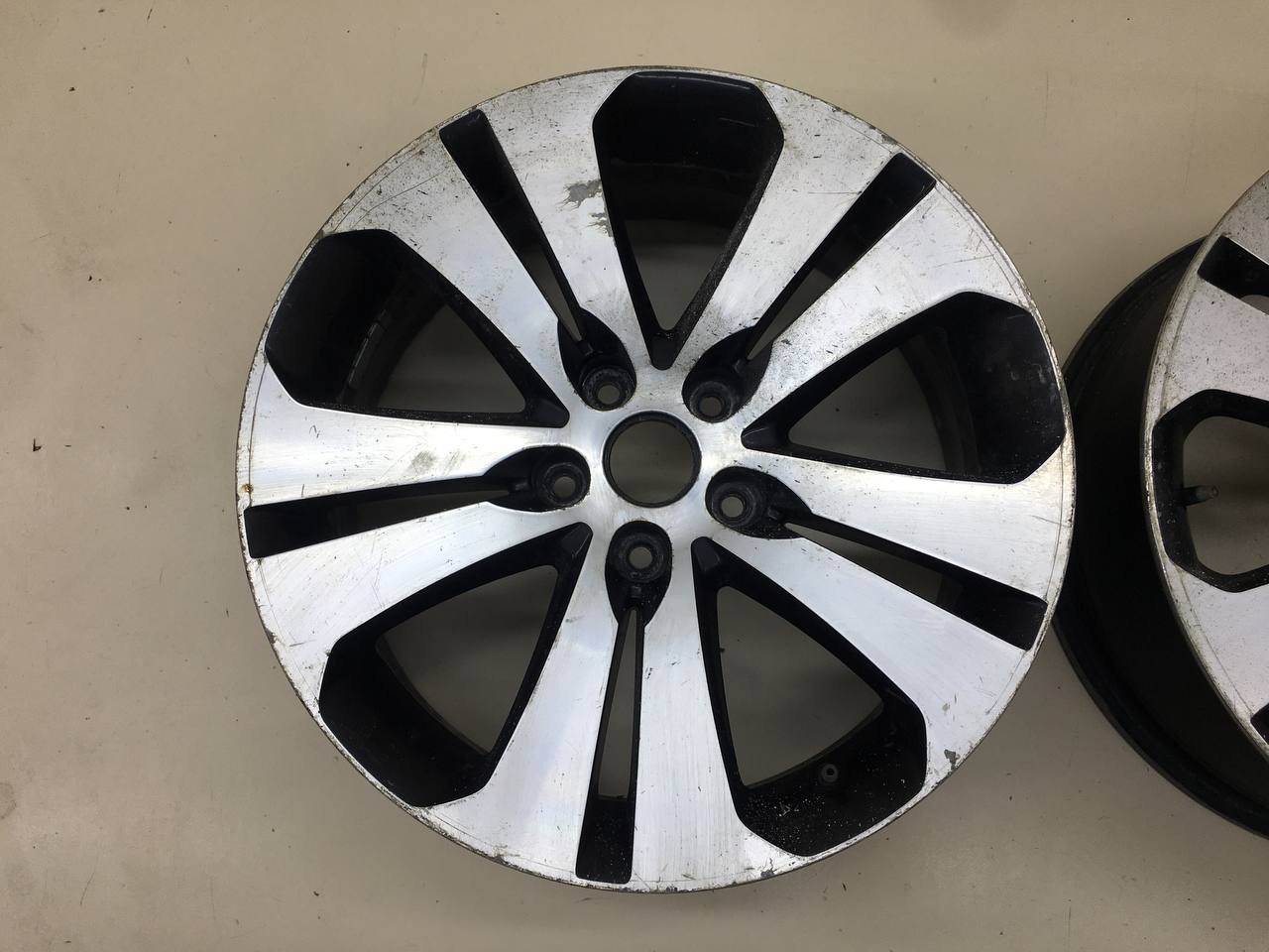 Диски R18 Литые