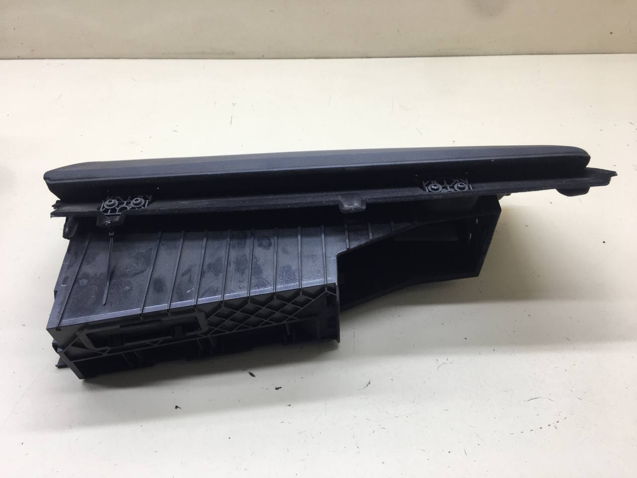 Бардачок BMW 7-Series F01,F02  2008-2015
