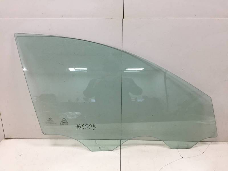 Стекло двери передней правой Kia Ceed (ED) 2007-2012