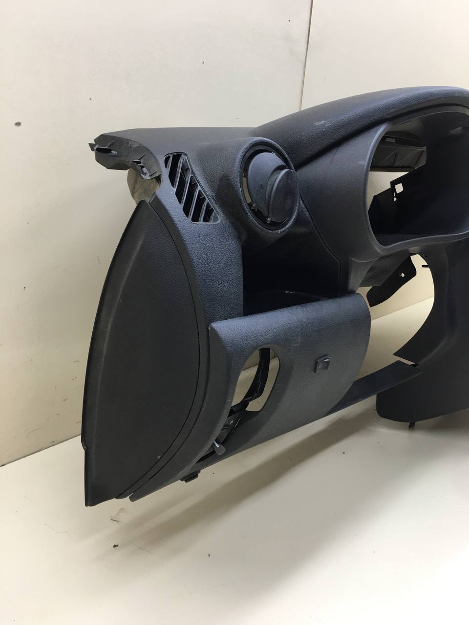 Торпедо Lada Granta 2011>