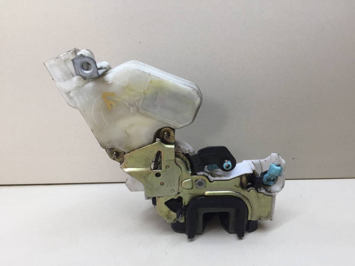 Замок двери задней правой Nissan Almera Classic (B10) 2006-2013