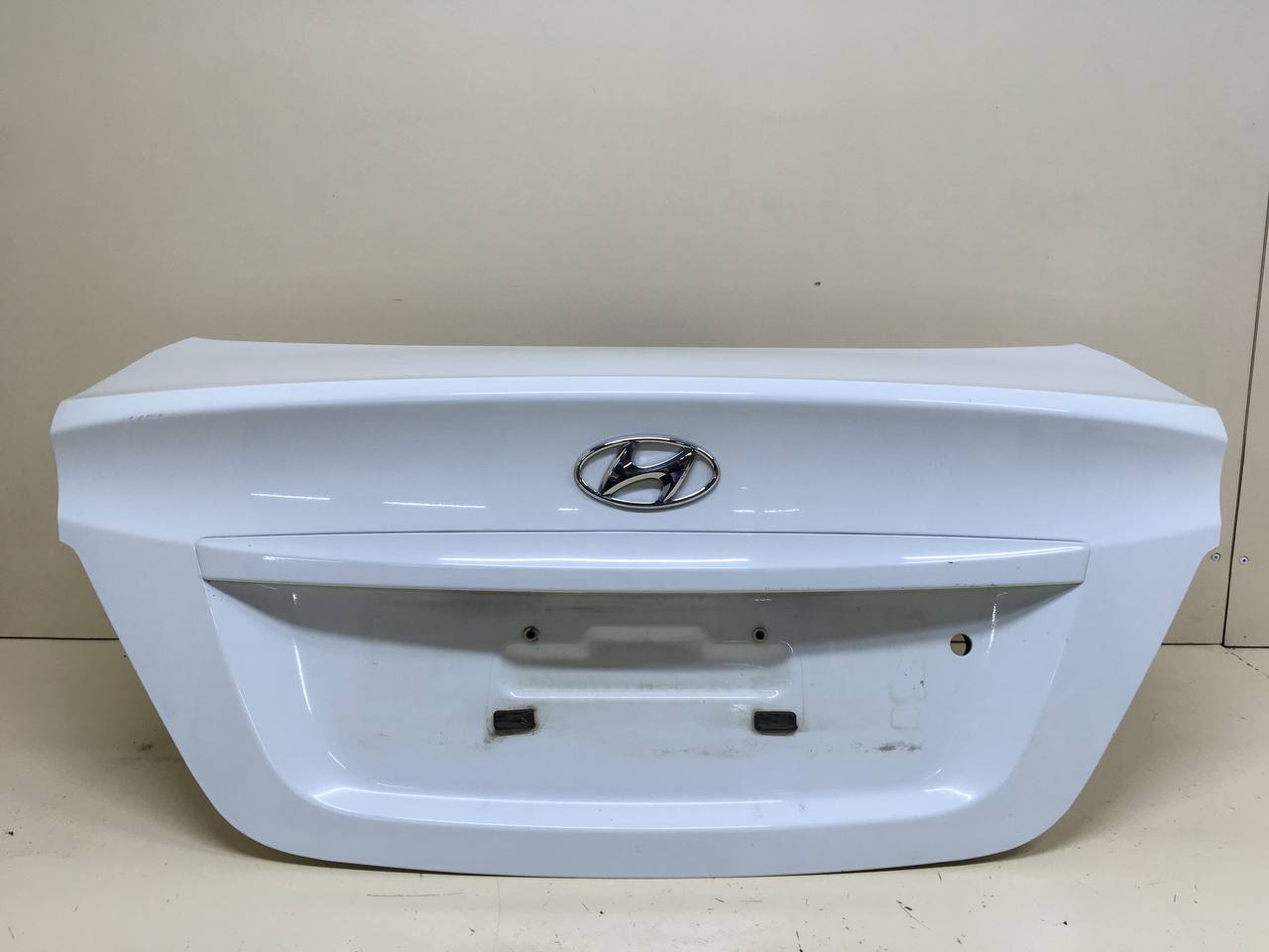 Крышка багажника Hyundai Solaris (RB) 2010-2017 Крышка багажника Hyundai Solaris (RB) 2010-2017