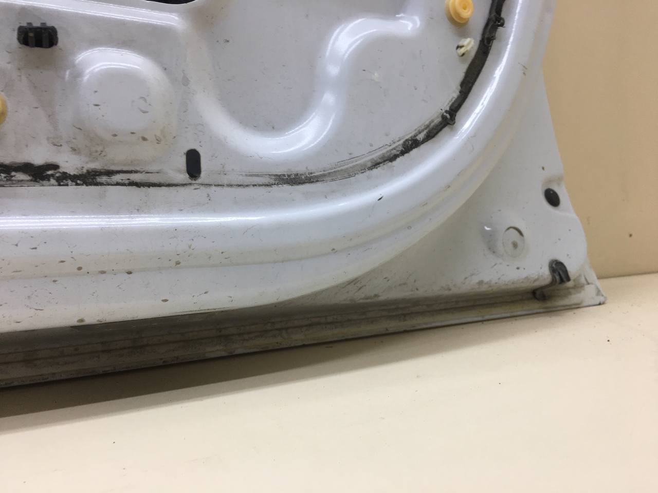Дверь передняя правая Renault Duster (HSA, HSM) 2012> Дверь передняя правая Renault Duster (HSA, HSM) 2012>