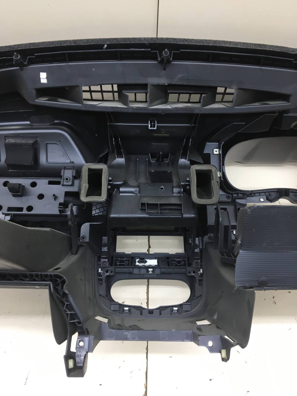 Торпедо Renault Duster (HSA, HSM) 2012> Торпедо Renault Duster (HSA, HSM) 2012>