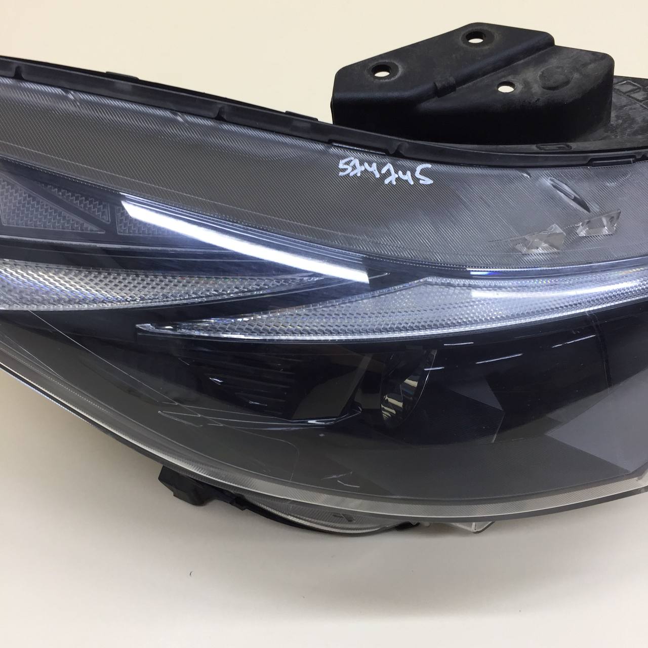 Фара правая Hyundai Elantra (CN7) 2020>