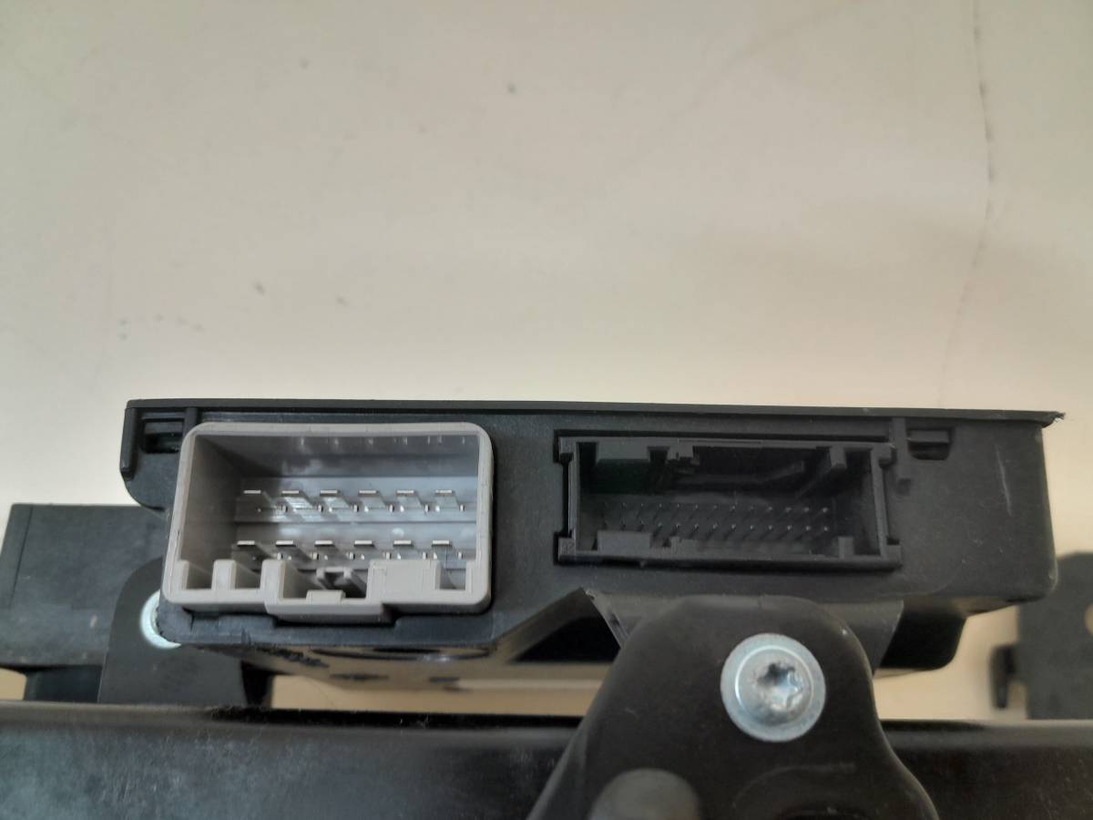 Механизм подъема двери/крышки багажника Hyundai ix55 2007-2013