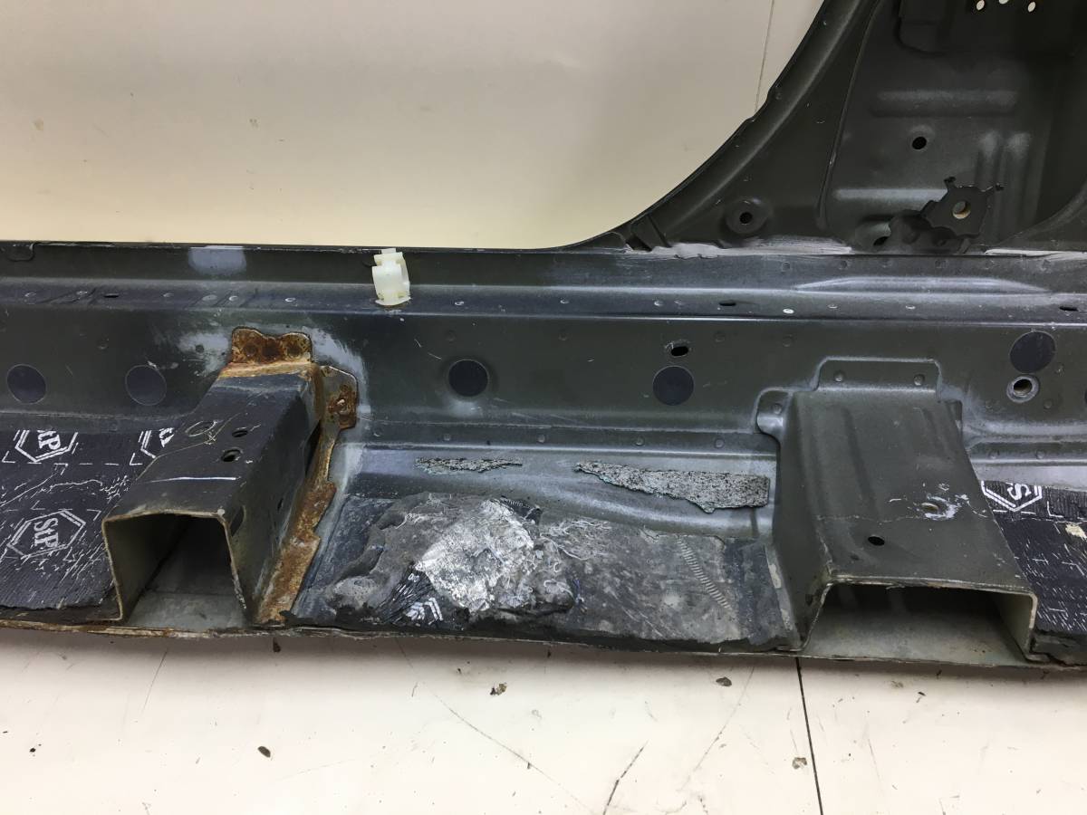 Порог со стойкой правый Toyota Camry (XV50) 2011-2017