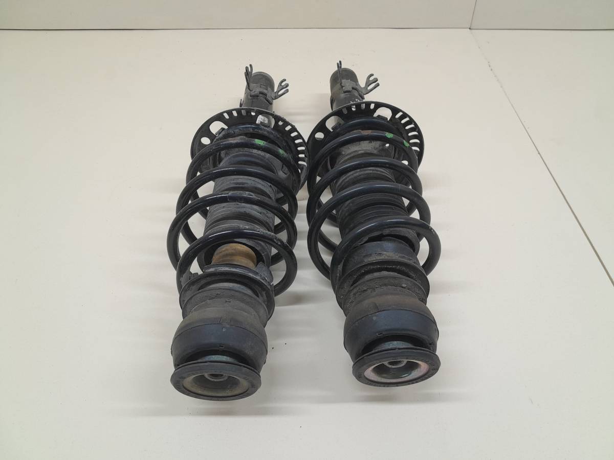 Амортизатор передний Volkswagen Polo (MK5) 2011-2020 Амортизатор передний Volkswagen Polo (MK5) 2011-2020