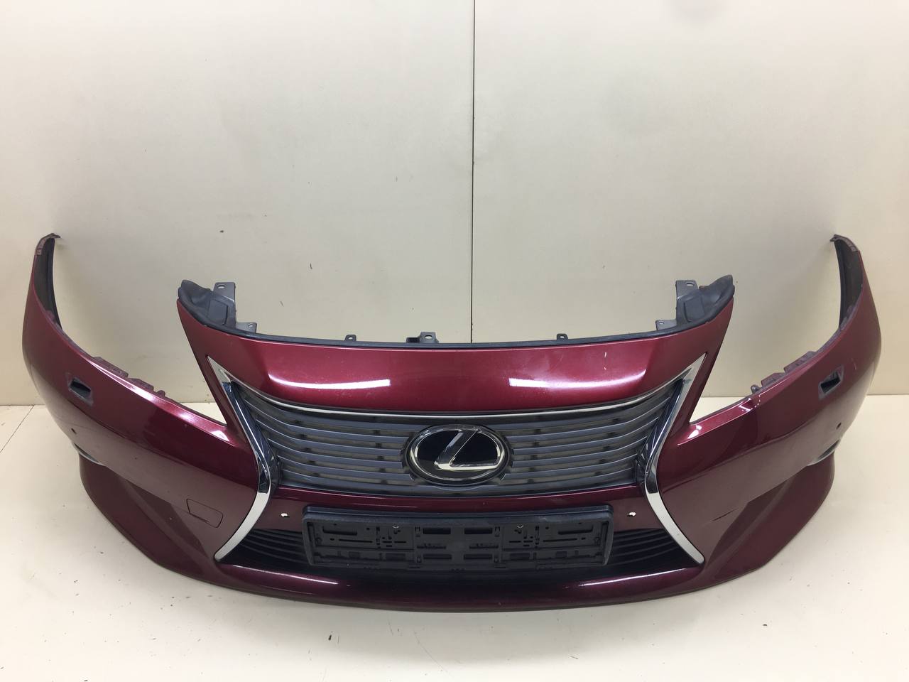 Бампер передний Lexus ES (SV60) 2012>
